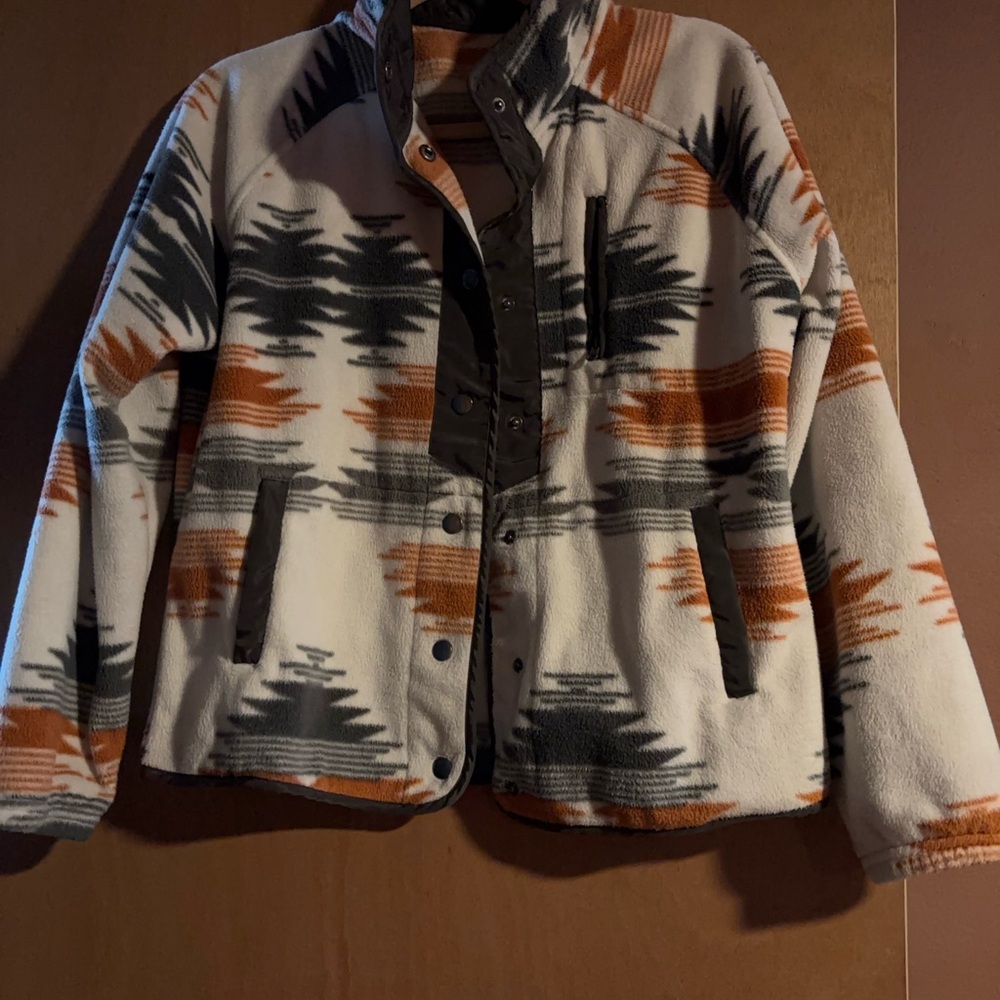 Source Unknown Cozy Patterned Teddy Jacket